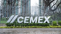 Ofrecen factoraje a proveedores transportistas de Cemex; cuentan hasta con 2,000 mdp