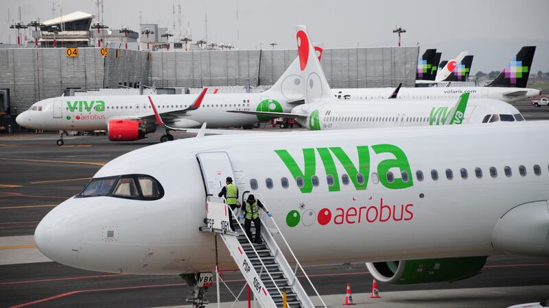 Viva Aerobus y AFAC ‘rompen la ley’ al permitir vuelos con tripulaciones extranjeras: pilotos