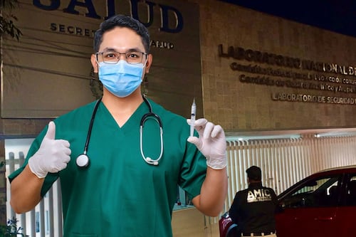 Muertes por suero vitaminado: ¿Qué sabemos del médico que ‘inyectó’ a las 6 víctimas mortales en Sonora?