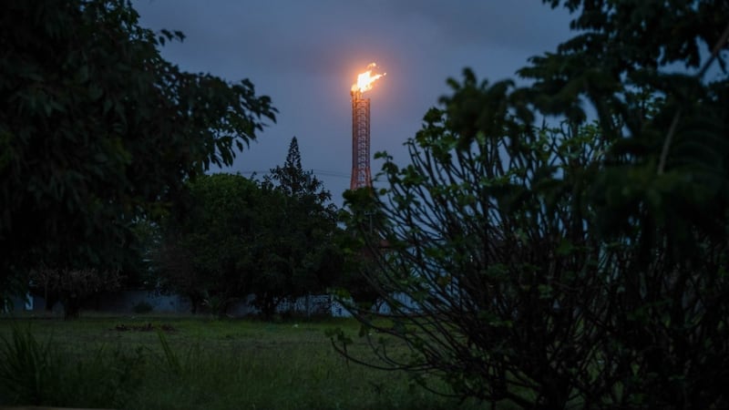 (VIDEO) Con explosión de auto, así comenzó el incendio en Dos Bocas que dejó 5 muertos