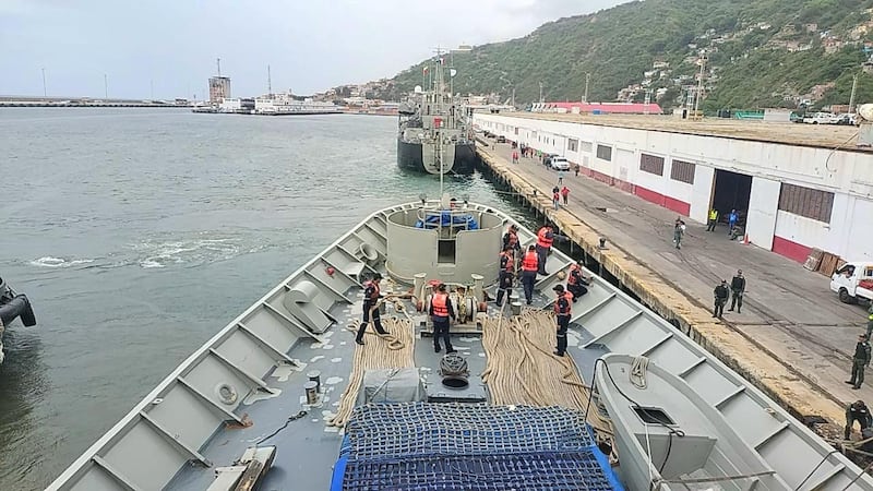 Buques de México llegan a Venezuela: Llevan 388 toneladas de ayuda humanitaria para damnificados por sismos