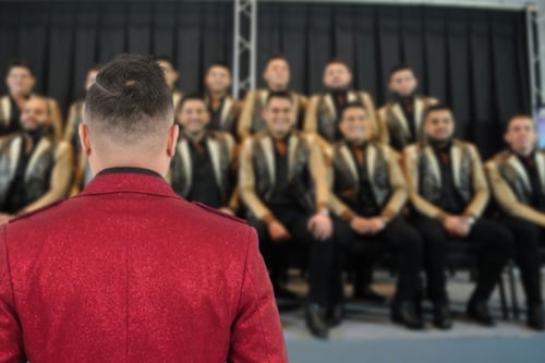 ‘He vivido 12 años de agresiones’: Fernada, pareja de vocalista de Los Recoditos, acusa presunta violencia