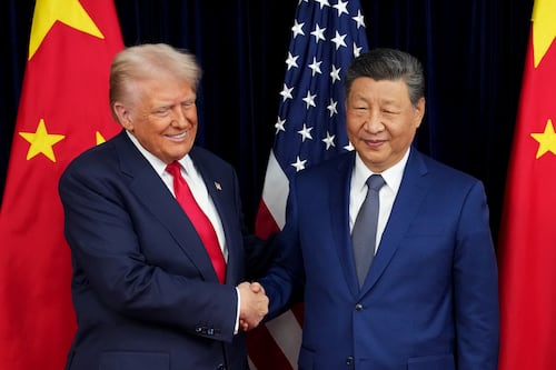 Trump y Xi Jinping tienen llamada telefónica ‘excelente’: Esto dijeron