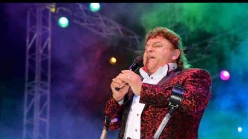 ¡Échale, Zamacona! 5 temas para recordar al vocalista de los Yonic’s