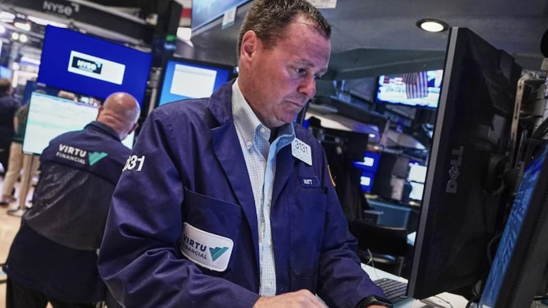 Wall Street cierra al alza, impulsado por el repunte de acciones de semiconductores: ¿Cómo opera HOY?