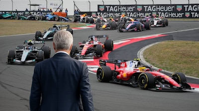 Esto es lo que sabemos del empresario Rafael Villagómez, quien podría adquirir un equipo de la F1. (Foto: AP/ChatGPT)