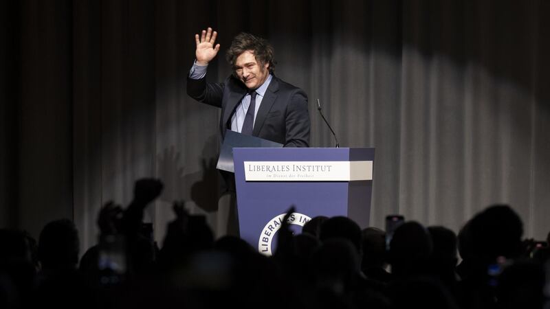 Milei insiste en ‘copiarle a Trump’: Así sería el muro que quiere levantar en la frontera con Bolivia