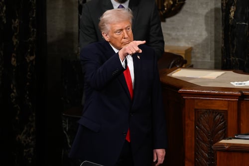 Trump asegura que los cárteles controlan parte de México y se adjudica derrocamiento del ‘Mencho’