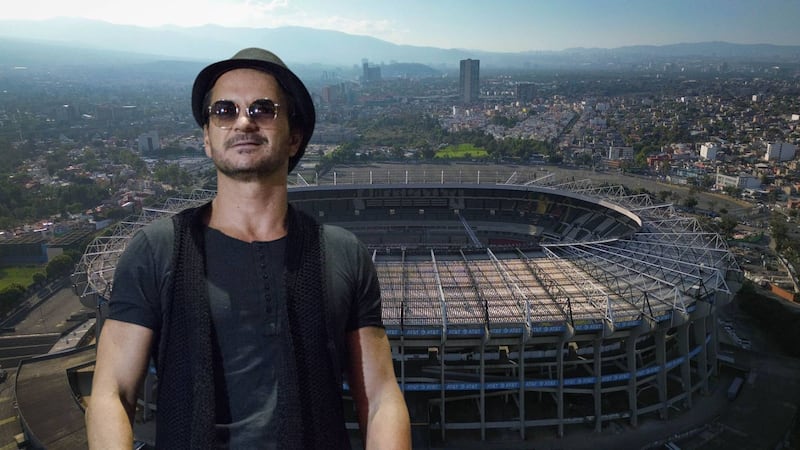 ¡Para tu señora de las 4 décadas! Ricardo Arjona es el primer concierto en el Estadio Azteca, tras reinauguración