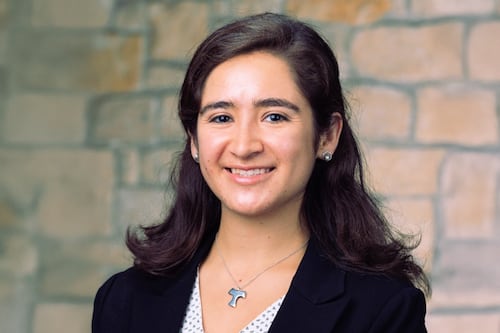 ¿A qué se dedica María, hija de Felipe Calderón que se va a casar? Esto dice su perfil en LinkedIn