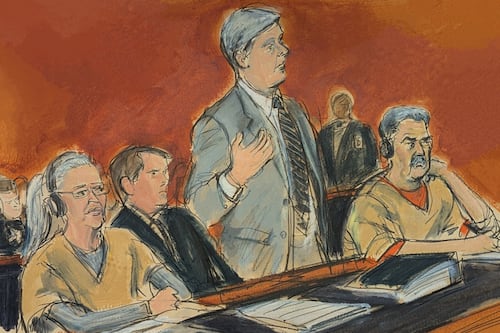 EU sanciona a soldado que utilizó información de operativo contra Maduro para ganar apuestas