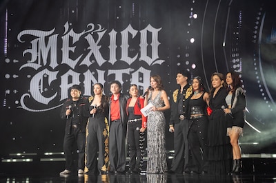 Uno de los premios para los ganadores de 'México Canta' fue subir al escenario junto con Intocable en el Zócalo de la CDMX. (Foto: Cortesía Secretaría de Cultura).