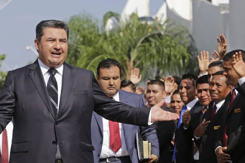 México siempre sí investigará a Nasson Joaquín: Juez ordena reabrir carpeta contra exlíder de La Luz del Mundo