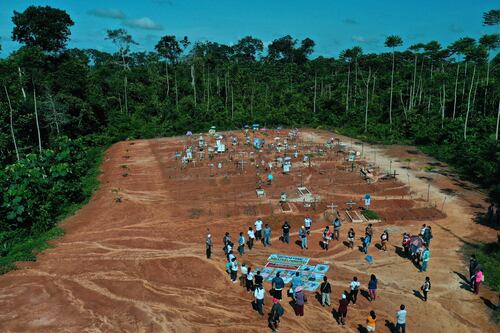 Cementerio clandestino: autoridades enterraron en secreto a cientos de víctimas de COVID-19 en Perú