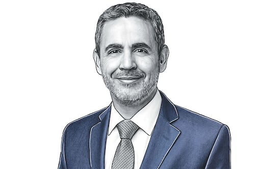 Compra Energía de Occidente por 400 mdd