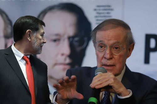 Noroña pelea con José Ramón Fernández: ‘Si vivieras en una dictadura no dirías algo así’