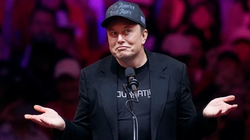 Fortuna de Elon Musk ‘sube como un cohete’: Es el primer hombre en superar los 400 mil mdd de riqueza