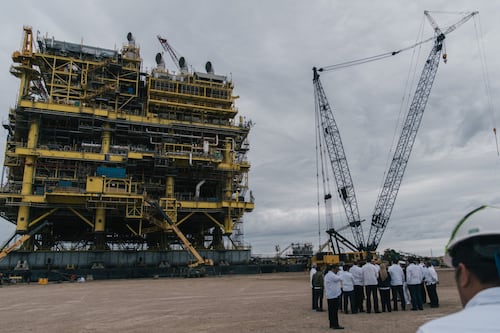 Cambia Pemex estrategia para explorar pozos