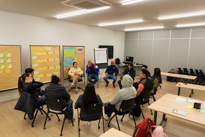 MG Training Center: aulas taller con elevadores y equipo especializado para técnicos