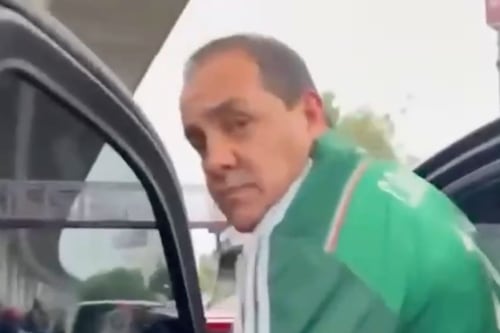 ‘¡Asesino!’ Activistas reclaman a Cuauhtémoc Blanco cuando se dirigía al México-Inglaterra