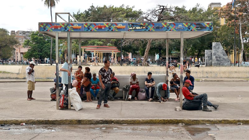 Rusia extiende la mano al ‘pueblo hermano de Cuba’; condena intentos de injerencia en la isla