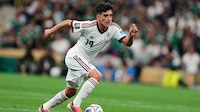 Gilberto Mora se gradúa de la prepa; Memo Ochoa lo felicita: ‘Te admiro, sigue soñando’
