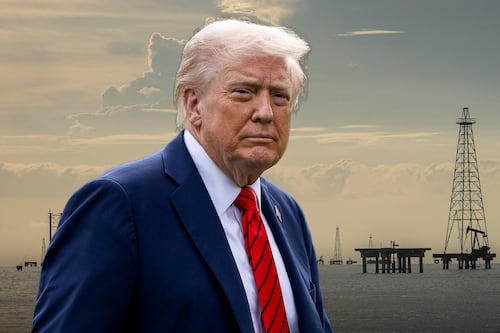 Trump ‘exprime’ a Venezuela: Ventas de petróleo superan ya los 1,000 mdd... y ‘podrían quintuplicarse’