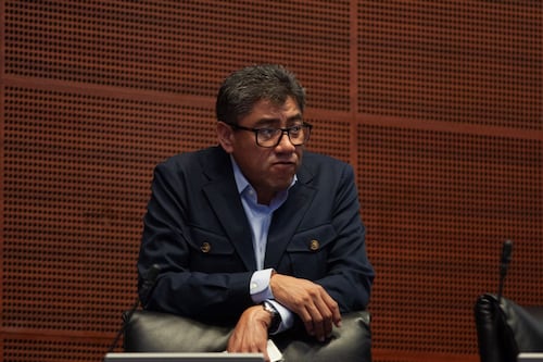 Saúl Monreal niega que respalde a grupos nazis; apareció en video con músico que usaba la esvástica