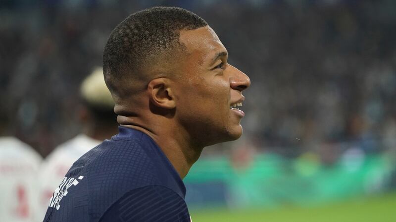 Selección Francesa revisará acuerdo de 25 mil euros con Mbappé por derechos de imagen