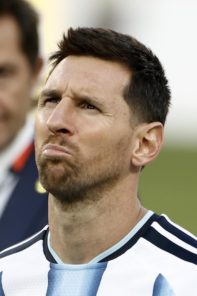 Messi no pudo contener la emoción tras la derrota con España en la final del Mundial. (Foto: EFE)