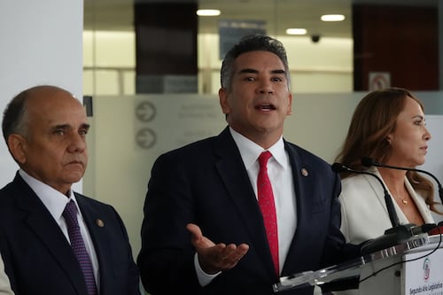 Oposición ‘le echa montón’ a AMLO tras su reaparición y respaldo a Sheinbaum: ‘México sufrió violencia’