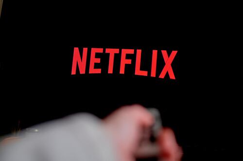 Sirvió quitar cuentas compartidas: Netflix aplasta pronósticos y suma más de 9 millones de suscriptores