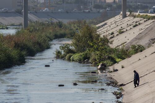 México rehabilitará cinco estaciones de bombeo en Tijuana para evitar derrame de aguas 'negras'