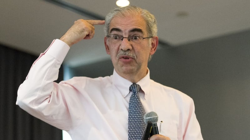 ¿Quién es Santiago Levy, economista ligado a Fox confundido por error en la mañanera de Sheinbaum?