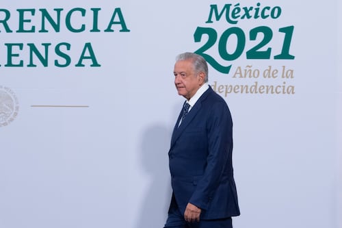 AMLO contesta a ‘lista’ de Claudio X. González: ‘Lo domina el autoritarismo’