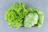 Casos de diarrea explosiva: ¿Qué partes quitarle a tu lechuga por si las ‘flais’?