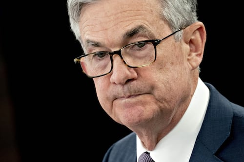 Economía de EU tiene un 'largo camino' por recorrer para recuperarse de la pandemia: Powell