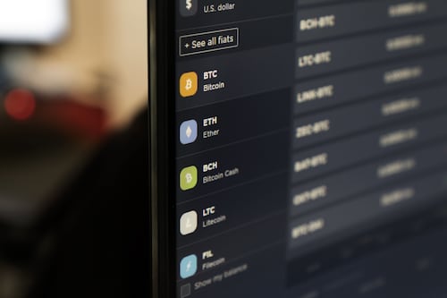 Bitcoin ‘recargado’: supera por primera vez los 63 mil dólares