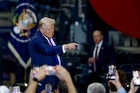 México pide a Trump no reabrir capítulos del T-MEC: ‘Debe modernizarse y no someterse a renegociación’