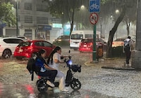 (VIDEO) ‘Borró edificios del paisaje’: ¿Cómo se vio la tormenta que cayó en CDMX y que inundó Bellas Artes?