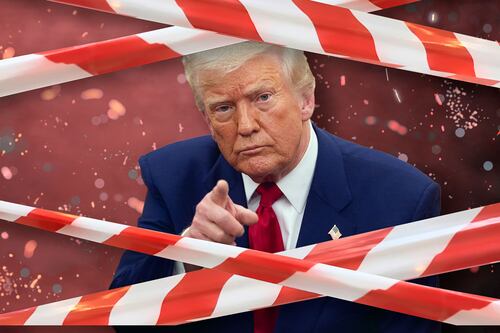 Cuidado: Trump no siempre se echa para atrás