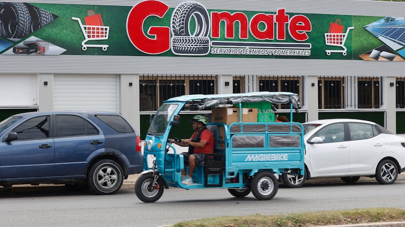 Energía solar vs. apagones en Cuba: Proyecto comunitario ofrece alternativa ante escasez de combustible