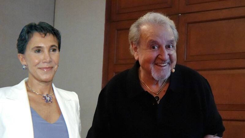 ‘Le dio el patatús, luego anduvo con Enrique Segoviano’: ‘Quico’ recuerda su relación con Florinda Meza