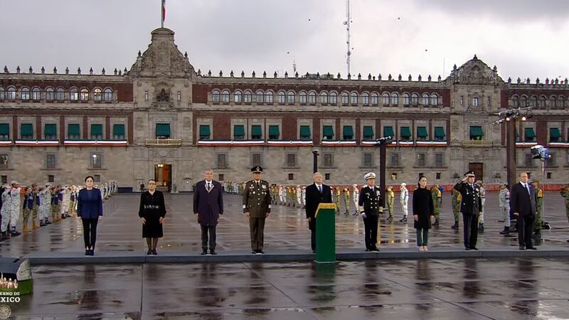 Víctimas del 19-S: Gobierno iza la bandera a media asta en su honor