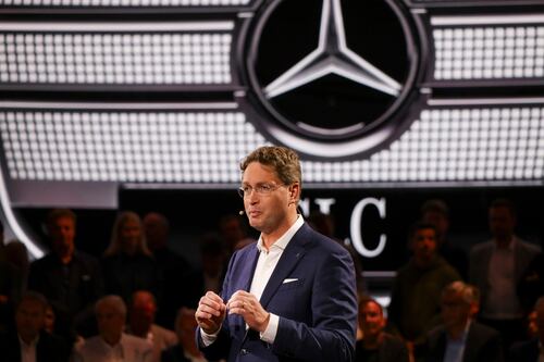 Mercedes-Benz ‘le hace fuchi’ a Trump: CEO rechaza la propuesta de ‘mudar’ su fábrica de Alemania a EU
