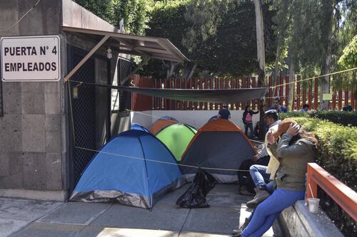 Oposición pide que diputados de Morena negocien con profesores inconformes