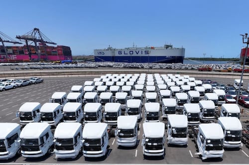 BYD Trucks fortalecerá electromovilidad con la llegada de 100 camiones T75