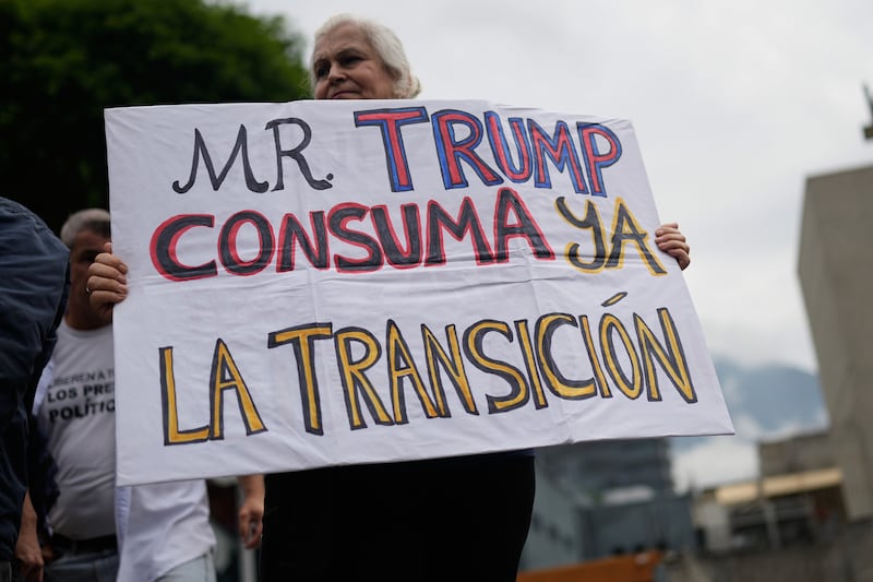 Jubilados y trabajadores de Venezuela piden ‘ayuda de Trump’ para salarios dignos