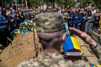 El saldo humano de 3 meses de guerra en Ucrania: 3 mil soldados y casi 4 mil civiles muertos