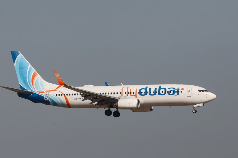 ‘Intentó estrellarlo’: Desvían avión de FlyDubai y aterriza de emergencia tras intento de secuestro